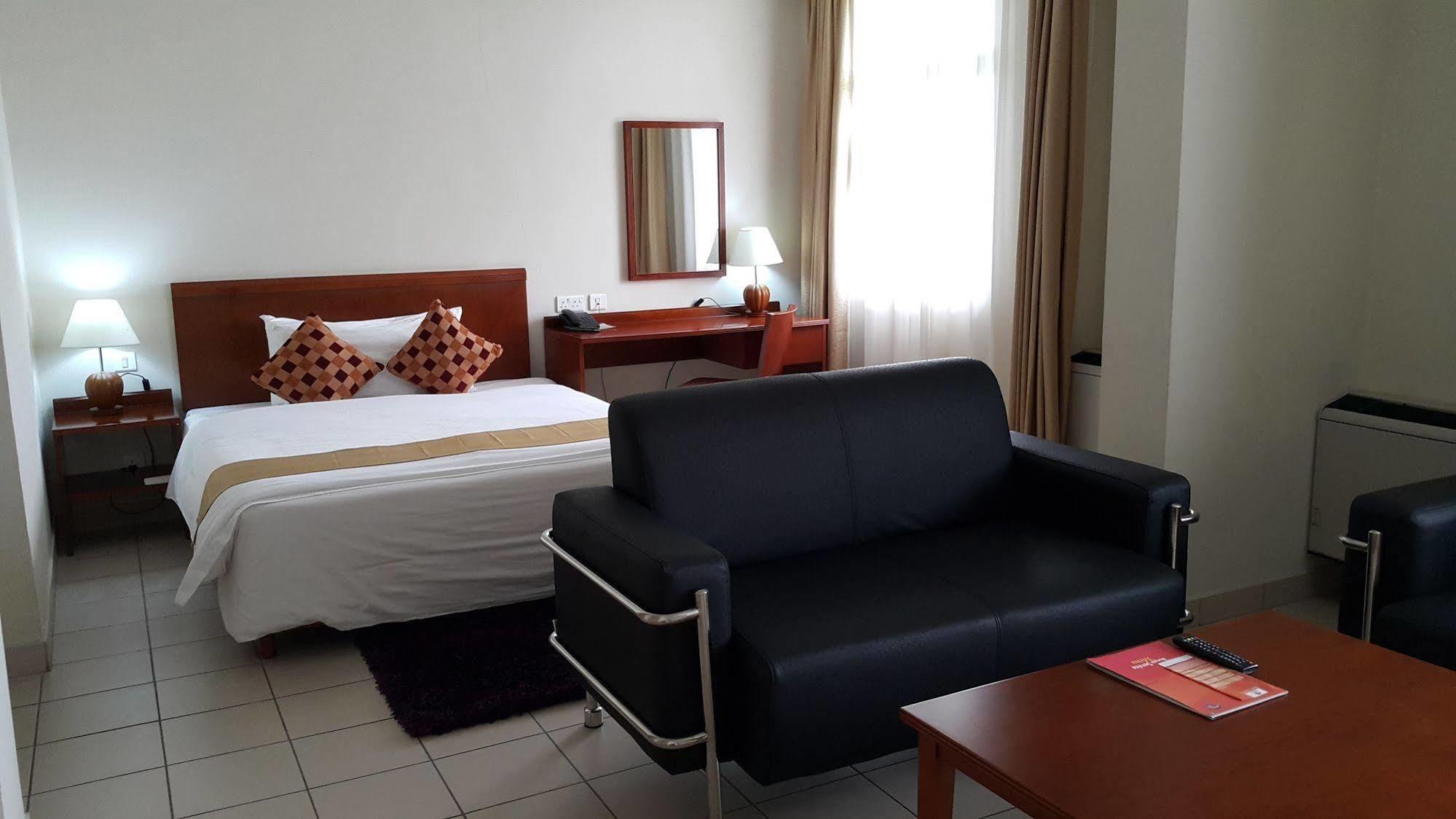Tinapa Lakeside Hotel Calabar Luaran gambar